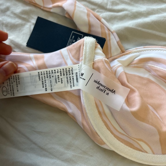 Abercrombie Bikini Top and Bottom - Picture 5 of 5